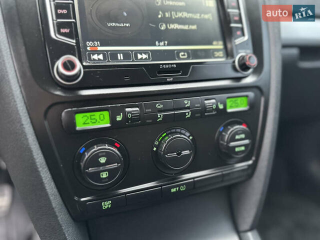 Чорний Шкода Октавія, об'ємом двигуна 2 л та пробігом 279 тис. км за 5999 $, фото 28 на Automoto.ua