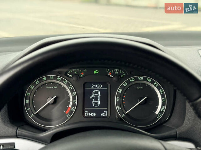 Чорний Шкода Октавія, об'ємом двигуна 1.98 л та пробігом 247 тис. км за 6200 $, фото 30 на Automoto.ua