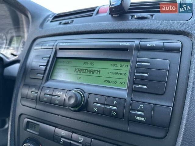 Черный Шкода Октавия, объемом двигателя 1.9 л и пробегом 330 тыс. км за 5999 $, фото 47 на Automoto.ua