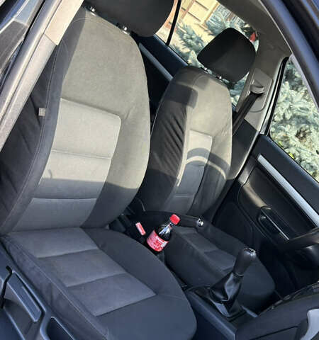 Чорний Шкода Октавія, об'ємом двигуна 1.6 л та пробігом 208 тис. км за 5999 $, фото 35 на Automoto.ua