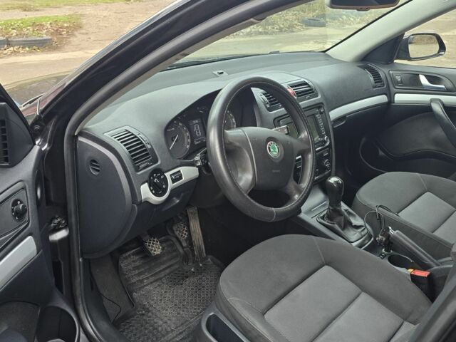 Чорний Шкода Октавія, об'ємом двигуна 1.9 л та пробігом 300 тис. км за 3100 $, фото 4 на Automoto.ua