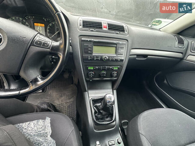 Чорний Шкода Октавія, об'ємом двигуна 1.6 л та пробігом 241 тис. км за 6700 $, фото 36 на Automoto.ua