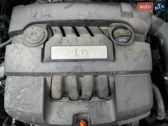 Чорний Шкода Октавія, об'ємом двигуна 1.6 л та пробігом 241 тис. км за 6200 $, фото 36 на Automoto.ua