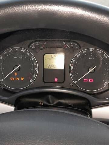 Черный Шкода Октавия, объемом двигателя 1.6 л и пробегом 260 тыс. км за 7400 $, фото 19 на Automoto.ua