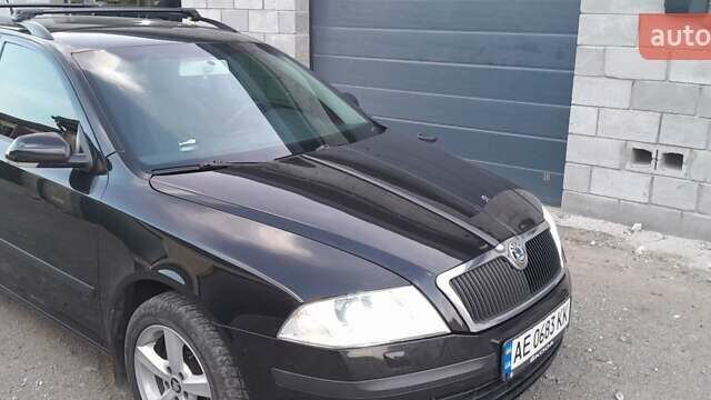 Черный Шкода Октавия, объемом двигателя 1.6 л и пробегом 260 тыс. км за 7400 $, фото 1 на Automoto.ua
