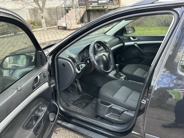 Чорний Шкода Октавія, об'ємом двигуна 1.6 л та пробігом 272 тис. км за 4800 $, фото 5 на Automoto.ua