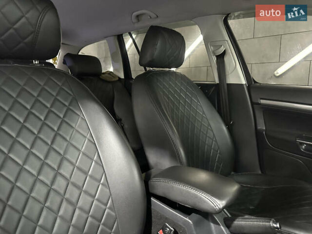 Черный Шкода Октавия, объемом двигателя 2 л и пробегом 298 тыс. км за 6700 $, фото 32 на Automoto.ua