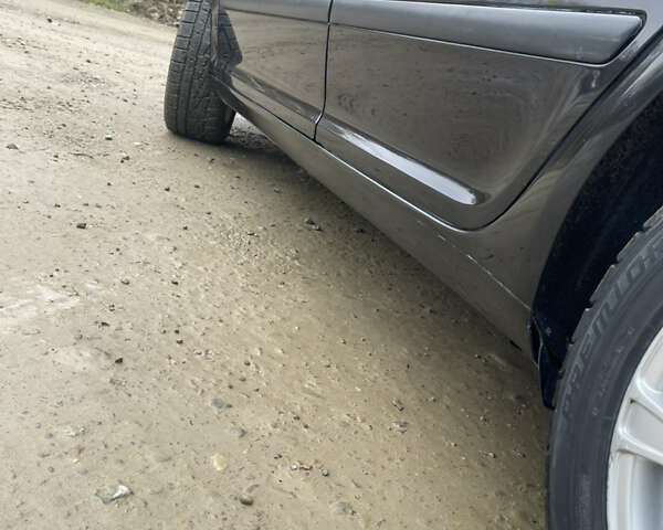 Черный Шкода Октавия, объемом двигателя 2 л и пробегом 326 тыс. км за 7250 $, фото 12 на Automoto.ua