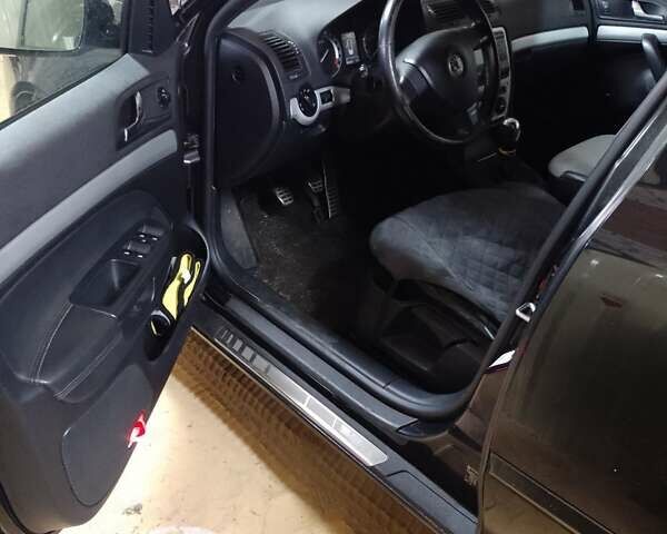 Черный Шкода Октавия, объемом двигателя 2 л и пробегом 208 тыс. км за 7200 $, фото 8 на Automoto.ua