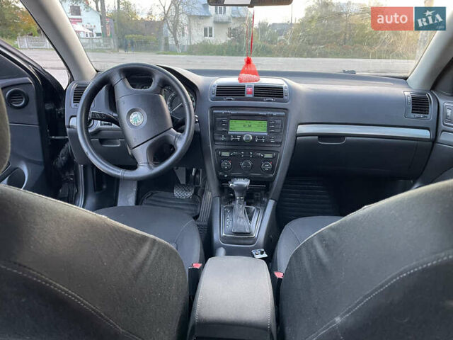 Черный Шкода Октавия, объемом двигателя 1.97 л и пробегом 342 тыс. км за 5300 $, фото 32 на Automoto.ua