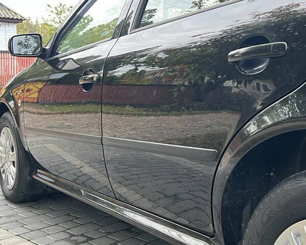 Шкода Октавия 2006 в Черкассах на Automoto.ua Черный Шкода Октавия, объемом двигателя 1.6 л и пробегом 211 тыс. км за 5500 $, фото 3 на Automoto.ua