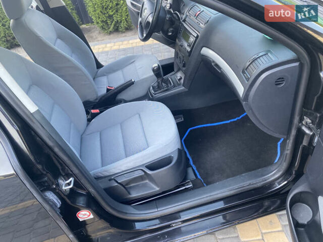 Чорний Шкода Октавія, об'ємом двигуна 1.6 л та пробігом 265 тис. км за 5600 $, фото 20 на Automoto.ua