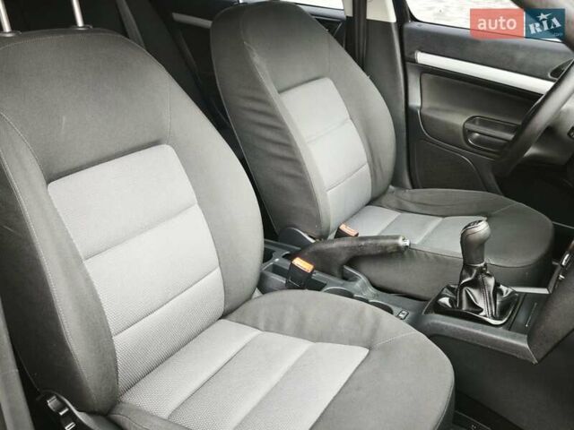 Черный Шкода Октавия, объемом двигателя 1.6 л и пробегом 268 тыс. км за 5300 $, фото 19 на Automoto.ua