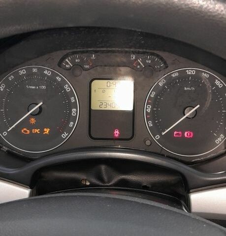 Черный Шкода Октавия, объемом двигателя 1.6 л и пробегом 260 тыс. км за 7400 $, фото 17 на Automoto.ua