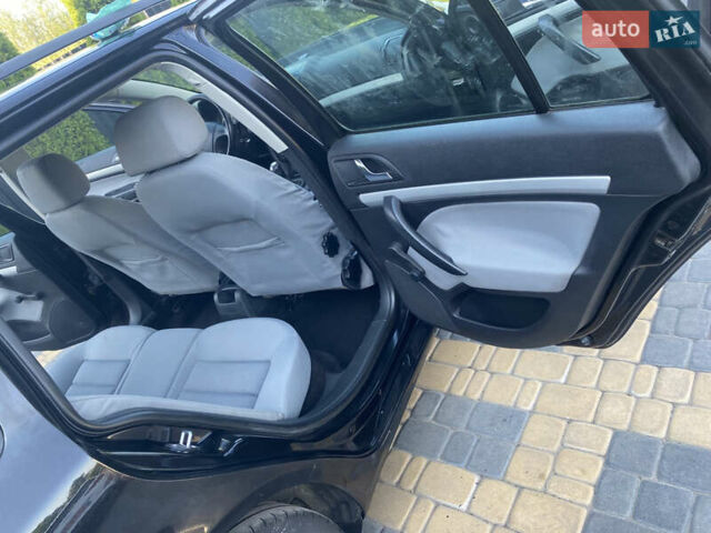 Чорний Шкода Октавія, об'ємом двигуна 1.6 л та пробігом 265 тис. км за 5600 $, фото 23 на Automoto.ua