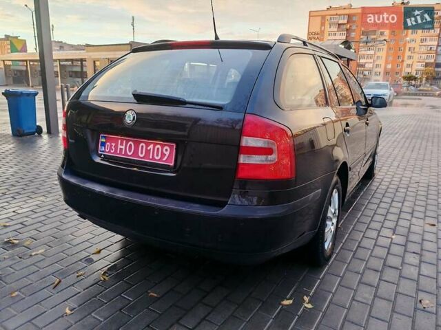Черный Шкода Октавия, объемом двигателя 1.6 л и пробегом 258 тыс. км за 6200 $, фото 7 на Automoto.ua