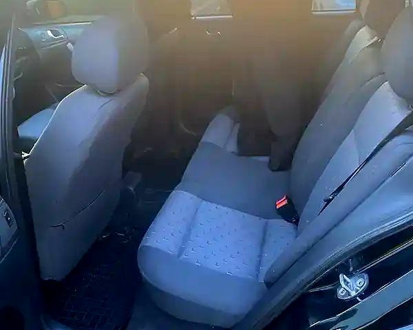 Черный Шкода Октавия, объемом двигателя 1.9 л и пробегом 235 тыс. км за 5000 $, фото 4 на Automoto.ua