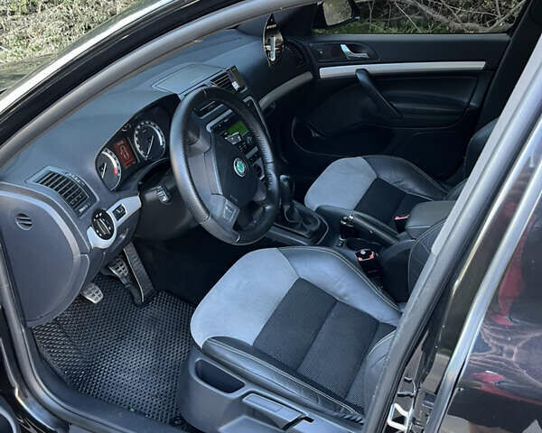 Черный Шкода Октавия, объемом двигателя 2 л и пробегом 230 тыс. км за 6500 $, фото 7 на Automoto.ua