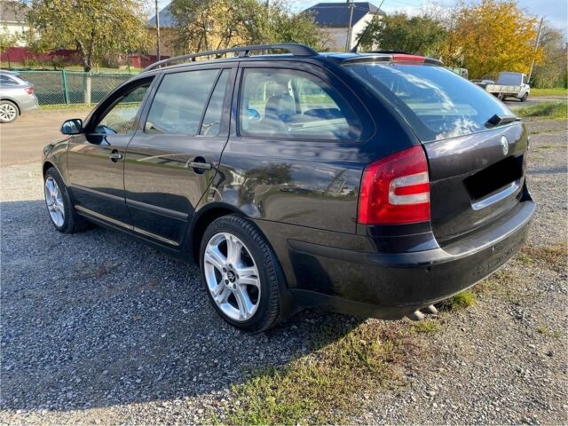 Черный Шкода Октавия, объемом двигателя 2 л и пробегом 300 тыс. км за 3300 $, фото 2 на Automoto.ua