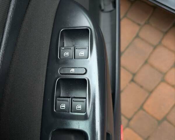 Чорний Шкода Октавія, об'ємом двигуна 1.6 л та пробігом 241 тис. км за 6200 $, фото 8 на Automoto.ua