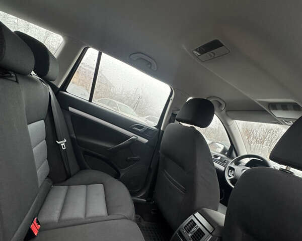 Черный Шкода Октавия, объемом двигателя 1.6 л и пробегом 251 тыс. км за 5800 $, фото 26 на Automoto.ua