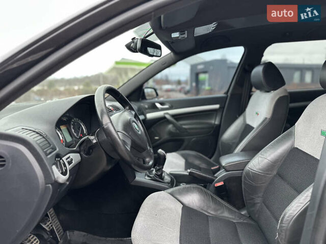 Чорний Шкода Октавія, об'ємом двигуна 2 л та пробігом 279 тис. км за 5999 $, фото 26 на Automoto.ua