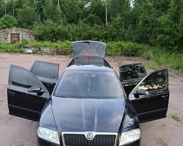 Черный Шкода Октавия, объемом двигателя 1.6 л и пробегом 249 тыс. км за 6300 $, фото 4 на Automoto.ua