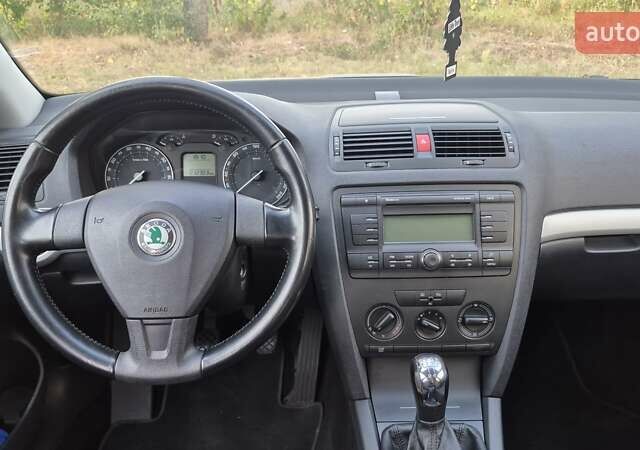 Чорний Шкода Октавія, об'ємом двигуна 1.6 л та пробігом 212 тис. км за 5700 $, фото 19 на Automoto.ua