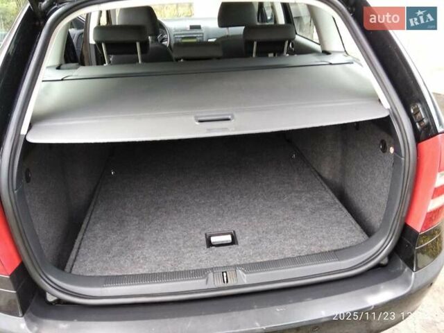 Черный Шкода Октавия, объемом двигателя 1.6 л и пробегом 265 тыс. км за 6850 $, фото 5 на Automoto.ua