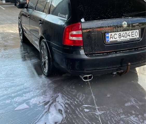 Чорний Шкода Октавія, об'ємом двигуна 2 л та пробігом 301 тис. км за 5800 $, фото 5 на Automoto.ua