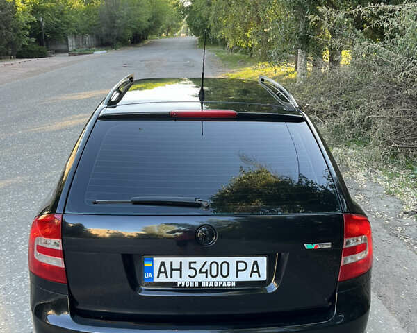 Черный Шкода Октавия, объемом двигателя 2 л и пробегом 230 тыс. км за 6500 $, фото 4 на Automoto.ua