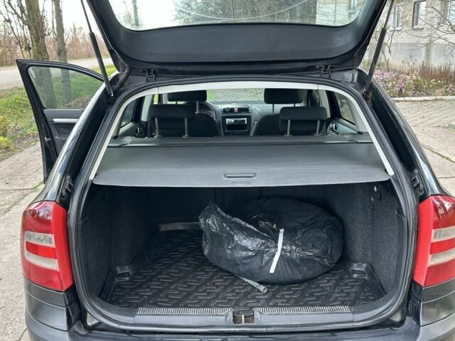 Чорний Шкода Октавія, об'ємом двигуна 1.6 л та пробігом 272 тис. км за 4800 $, фото 7 на Automoto.ua