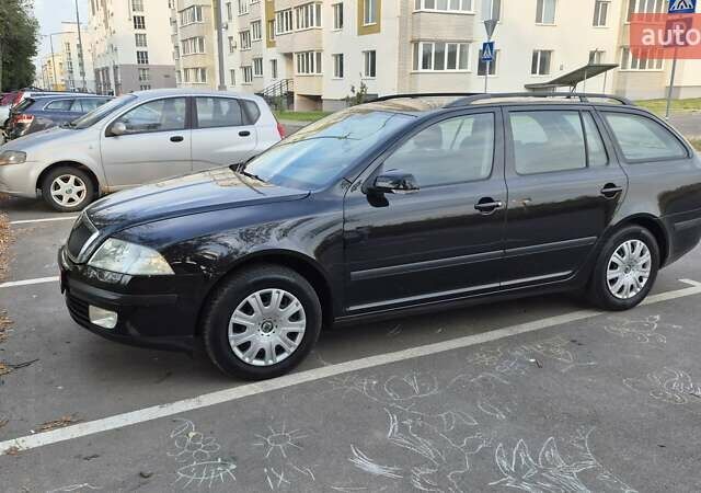 Чорний Шкода Октавія, об'ємом двигуна 1.6 л та пробігом 212 тис. км за 5700 $, фото 5 на Automoto.ua