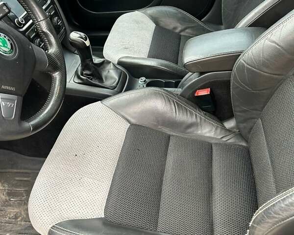 Черный Шкода Октавия, объемом двигателя 1.98 л и пробегом 278 тыс. км за 7777 $, фото 11 на Automoto.ua