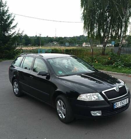 Черный Шкода Октавия, объемом двигателя 1.6 л и пробегом 285 тыс. км за 6500 $, фото 1 на Automoto.ua