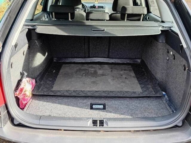 Черный Шкода Октавия, объемом двигателя 1.6 л и пробегом 241 тыс. км за 6100 $, фото 11 на Automoto.ua