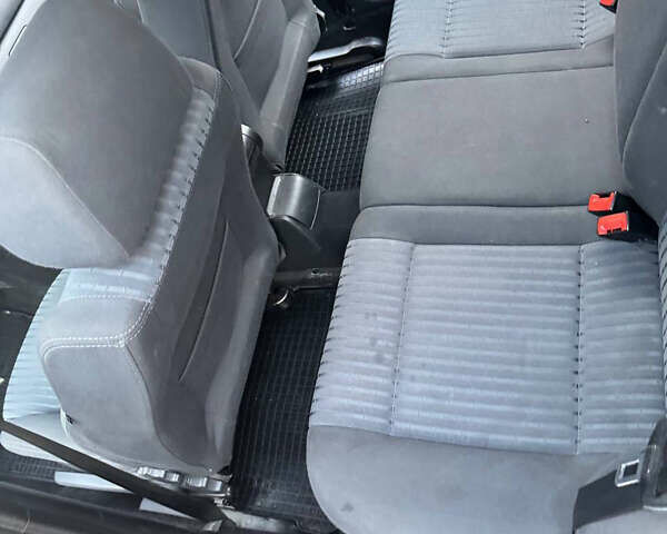 Черный Шкода Октавия, объемом двигателя 1.6 л и пробегом 210 тыс. км за 5500 $, фото 16 на Automoto.ua