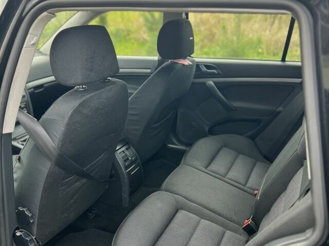 Чорний Шкода Октавія, об'ємом двигуна 1.6 л та пробігом 221 тис. км за 6100 $, фото 6 на Automoto.ua