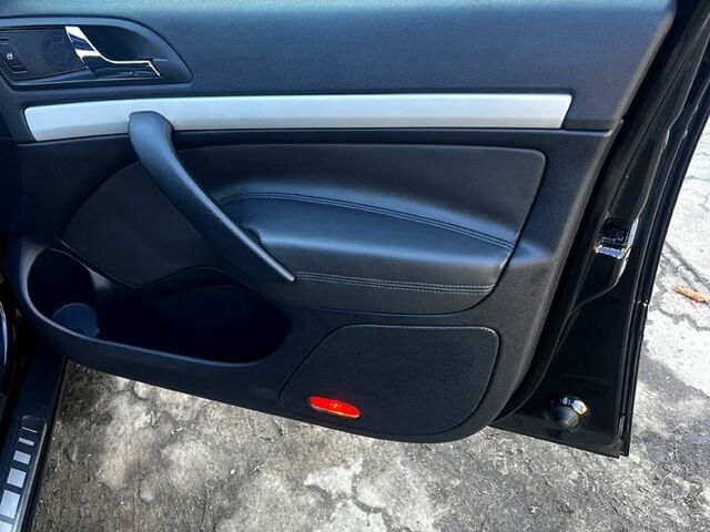 Черный Шкода Октавия, объемом двигателя 2 л и пробегом 197 тыс. км за 8800 $, фото 11 на Automoto.ua