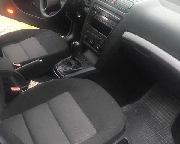 Черный Шкода Октавия, объемом двигателя 1.6 л и пробегом 223 тыс. км за 6300 $, фото 11 на Automoto.ua