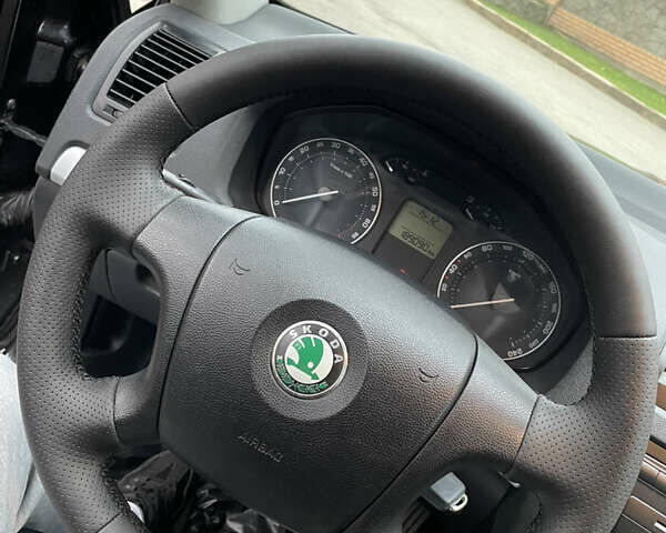 Черный Шкода Октавия, объемом двигателя 1.8 л и пробегом 189 тыс. км за 6700 $, фото 23 на Automoto.ua