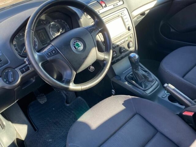 Черный Шкода Октавия, объемом двигателя 1.9 л и пробегом 333 тыс. км за 3300 $, фото 8 на Automoto.ua