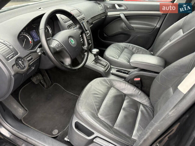 Черный Шкода Октавия, объемом двигателя 2 л и пробегом 196 тыс. км за 7850 $, фото 26 на Automoto.ua