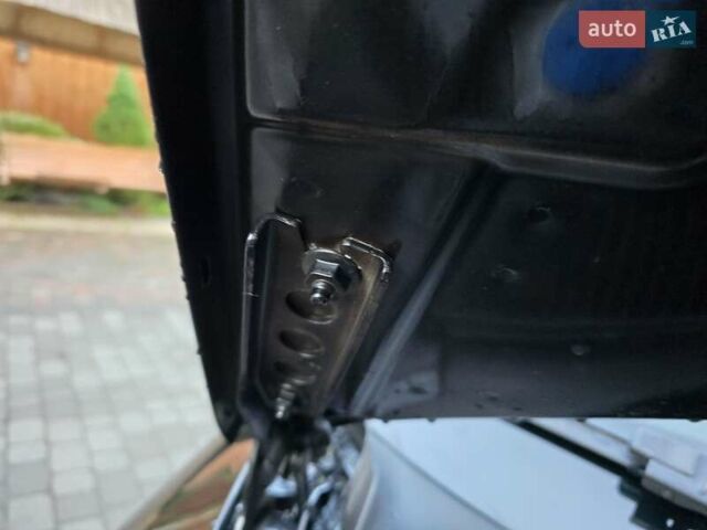 Чорний Шкода Октавія, об'ємом двигуна 2 л та пробігом 239 тис. км за 7300 $, фото 119 на Automoto.ua