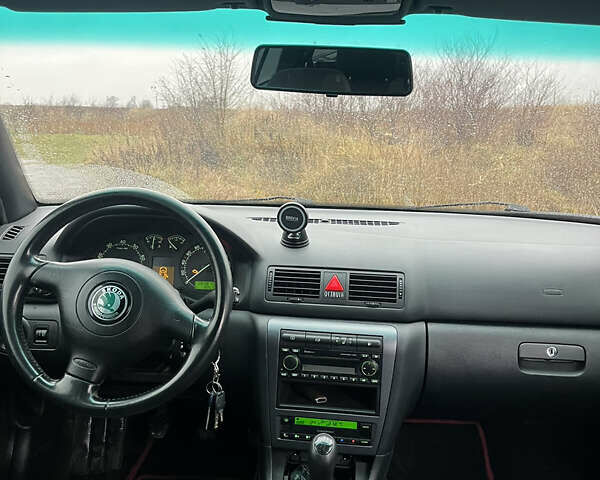 Чорний Шкода Октавія, об'ємом двигуна 1.6 л та пробігом 265 тис. км за 5800 $, фото 10 на Automoto.ua