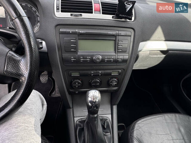 Шкода Октавия 2007 в Житомире на Automoto.ua Черный Шкода Октавия, объемом двигателя 1.9 л и пробегом 209 тыс. км за 6199 $, фото 11 на Automoto.ua