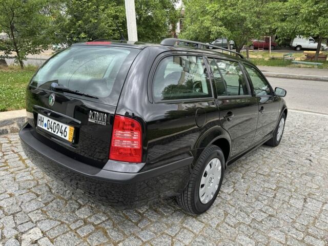 Черный Шкода Октавия, объемом двигателя 0 л и пробегом 220 тыс. км за 6600 $, фото 7 на Automoto.ua