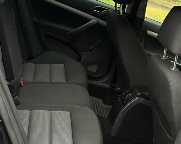 Черный Шкода Октавия, объемом двигателя 1.6 л и пробегом 210 тыс. км за 6450 $, фото 20 на Automoto.ua