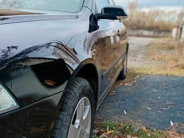 Черный Шкода Октавия, объемом двигателя 1.6 л и пробегом 241 тыс. км за 6100 $, фото 9 на Automoto.ua