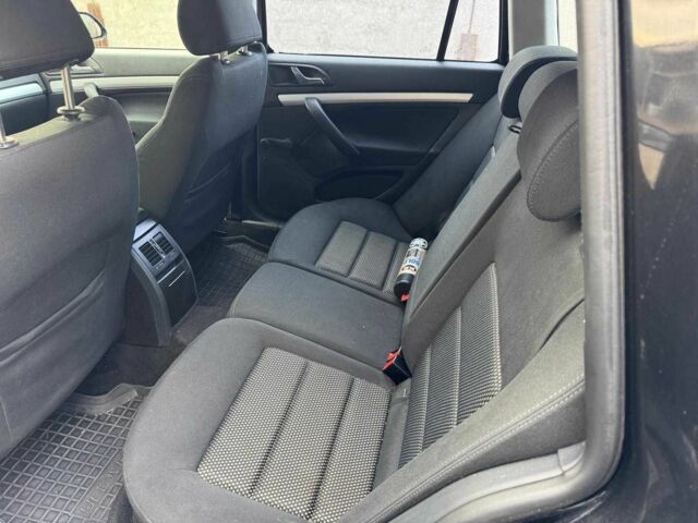 Черный Шкода Октавия, объемом двигателя 1.8 л и пробегом 252 тыс. км за 5990 $, фото 10 на Automoto.ua